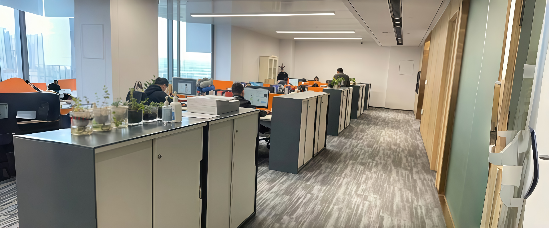 BILLIONS Office Area